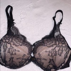 Chantelle bra.